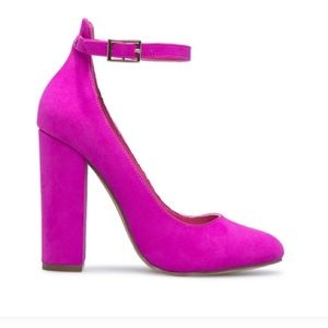 Hot Pink pumps
